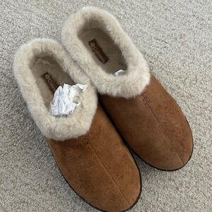 Columbia Tan Suede Slippers with Cream Lining